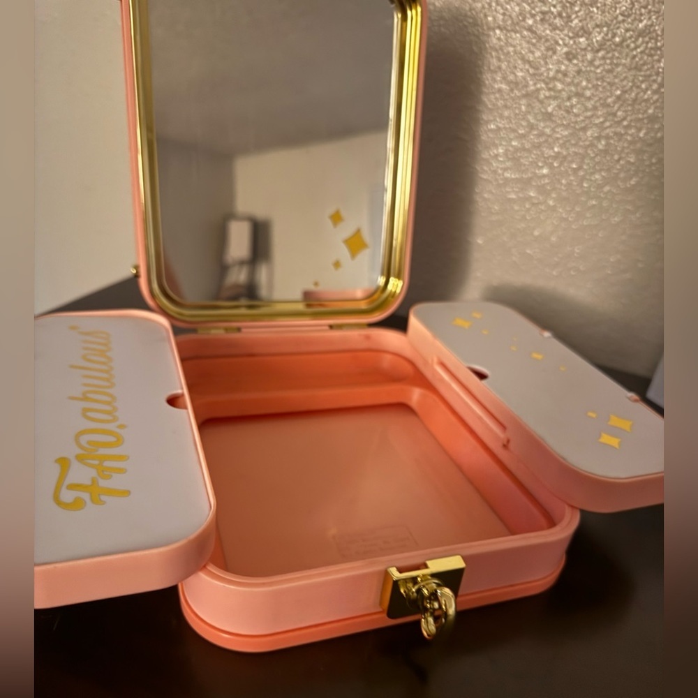 FAO Schwarz Pink Travel Makeup Case | Embossed Cosmetic Organizer - Picture 4 of 8